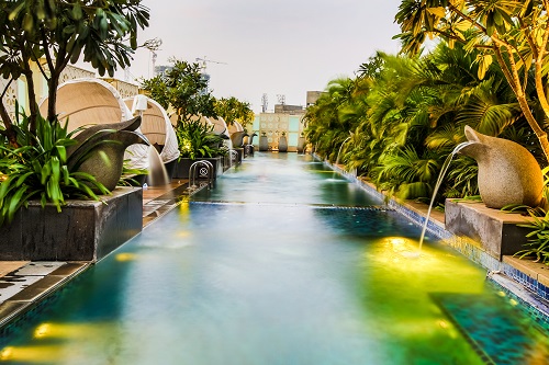 The Pool Bar in Ritz Carlton Hotel
